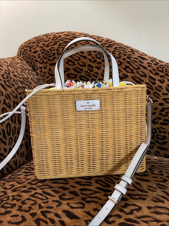 kate spade Handbags - Kate Spade New York Lemon Zest Satchel
Rare Novelty Item
Like new used once